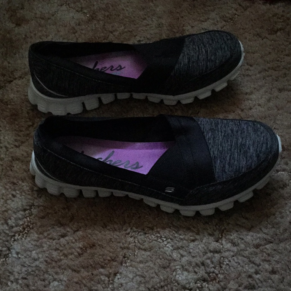Skechers memory foam shoes